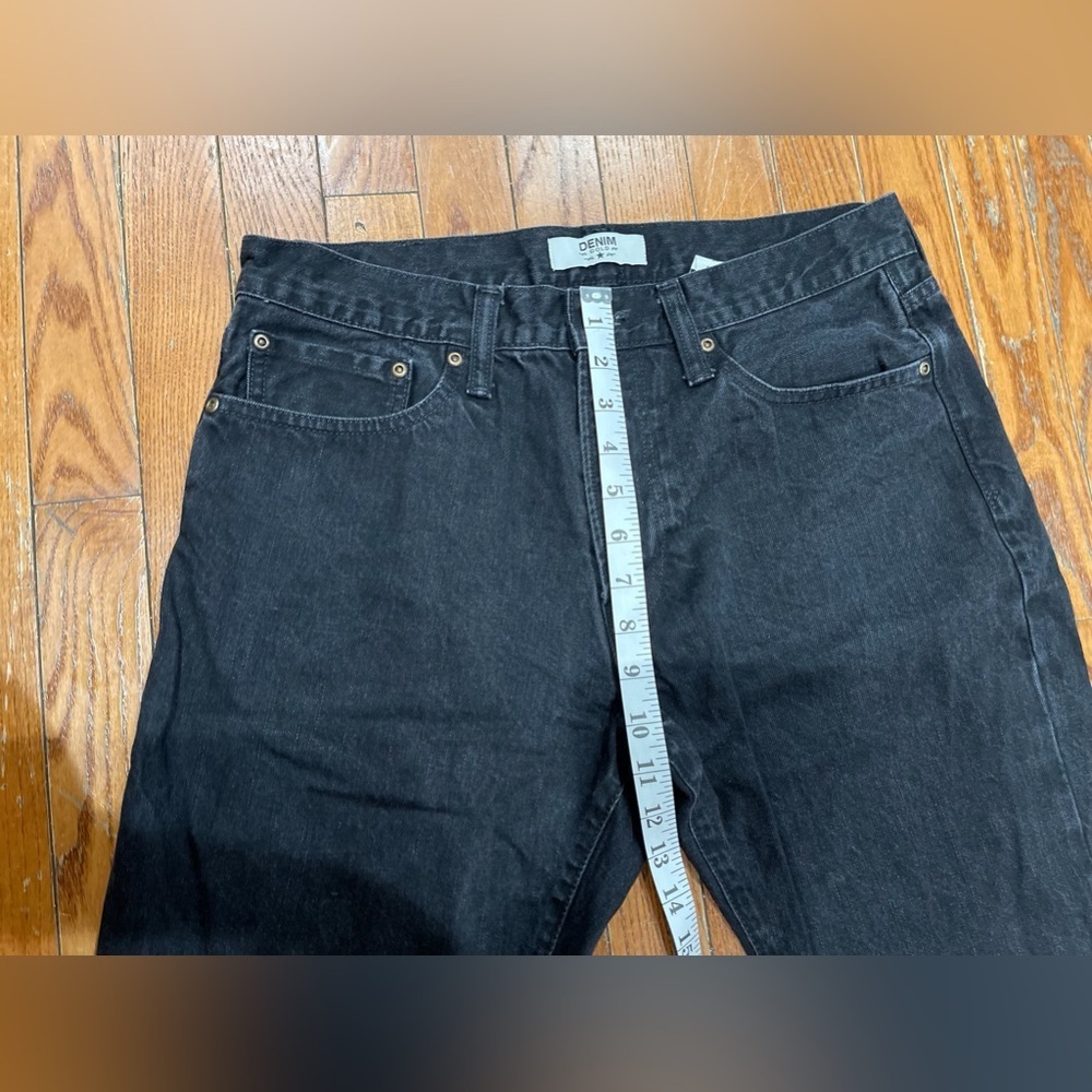 Dennim gold
Men's Classic Black Straight Jeans - Picture 5 of 11